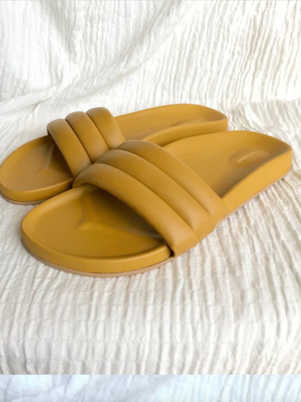 BEATRICE VALENZUELA MONOCOLOR SANDALIA - OCHRE - 37